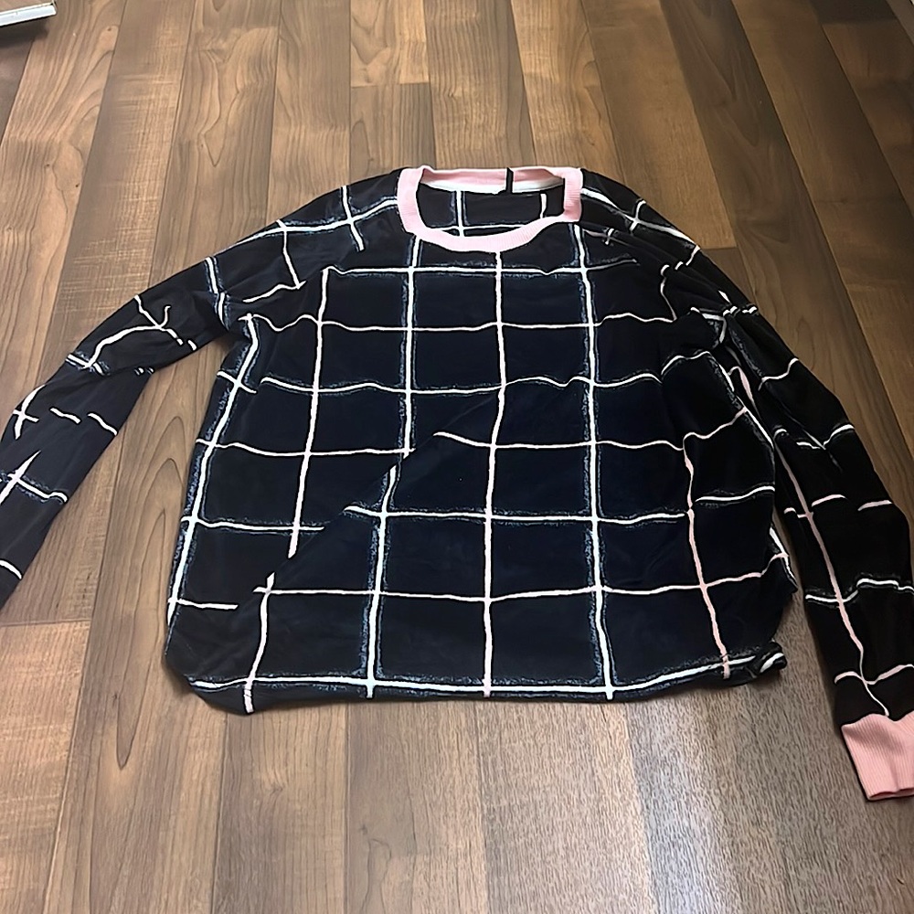 Pink and black soft pajama shirt